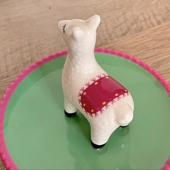 🌺 Llama Cute Pink & Green Ceramic Jewelry Trinket Dish NWOT - Picture 4 of 6
